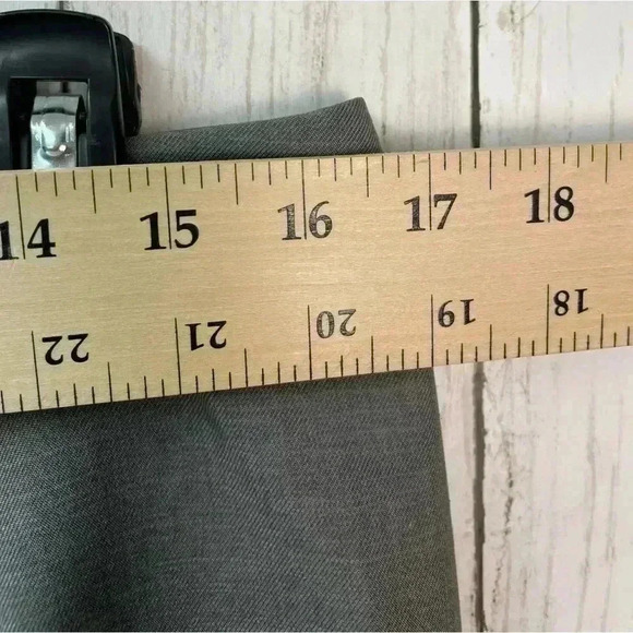 Kasper Gray Pant Suit size 8 Blazer, Size 10 pants Work/Career - Picture 14 of 16